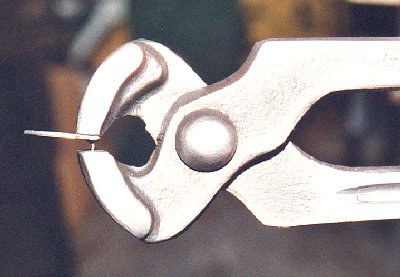 Заклепывание колец