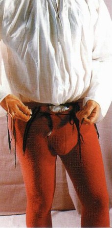 средневековый мужской костюм гульфик