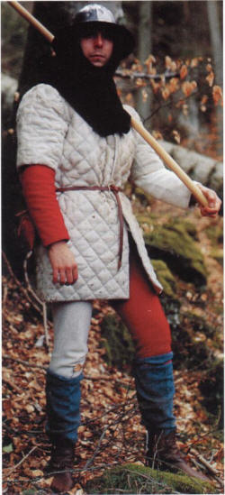 средневековый пехотинец