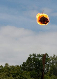 зажигательный снаряд