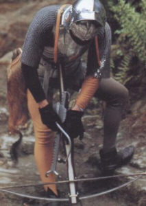 взведение арбалета