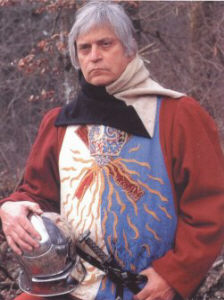 рыцарь ветеран в парадной ливрее