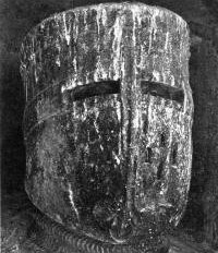 Топфхельм собор в Уэльсе