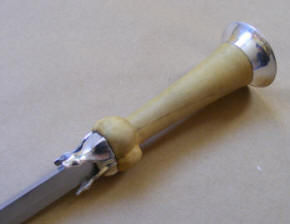 кинжал с тремя яйцами