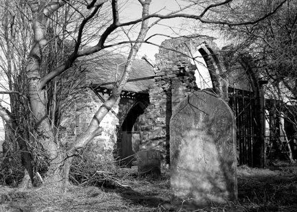 руины часовни