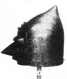 Шлем Хундсгугель