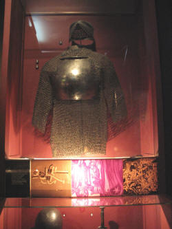 кольчуга и кирасса