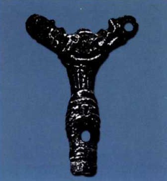 бронзовая накладка на оконечность рукояти