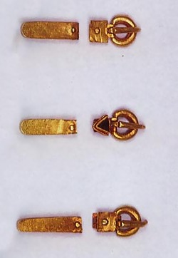 пряжки ремней