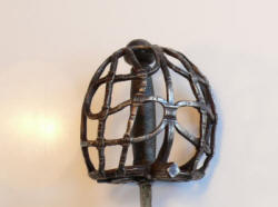 меч с корзинчатой гардой