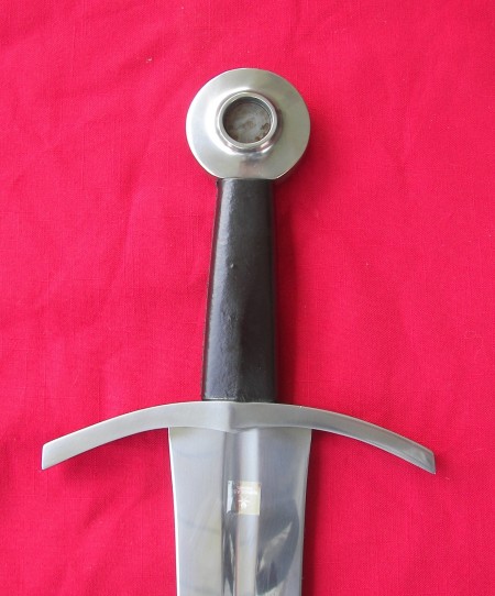 кривая рукоять меча