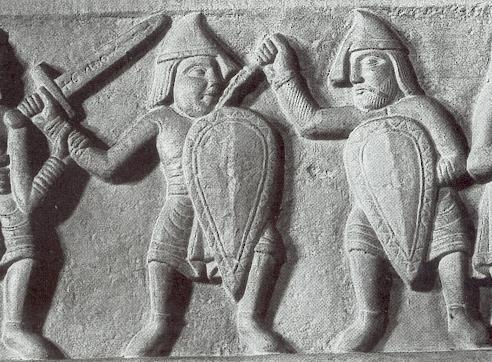 рыцари с щитами