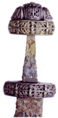 рукоять меча викинга