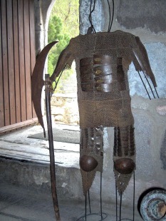 юшман, набедренники, топор