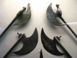 боевые секиры