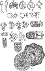 Салтово-маяцкая культура. Украшения: 1 — серьги; 2 — подвеска; 3-5 — солярные амулеты; 6,7 — перстни; 8 — подвеска-конек; 9 — детали наборного пояса; 10 — детали ременного набора; 11 — бронзовые зеркала