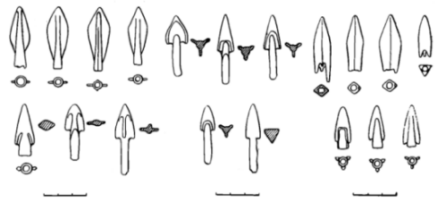Бронзовые наконечники стрел из сакских погребений Тагискена 