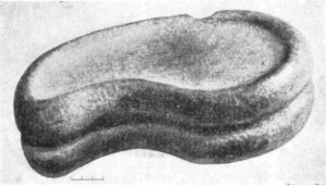 Рис. 10. Могильник Тагискен. Каменный жертвенник пз кург. № 66
