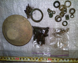 Медные и серебряные спиралевидные кольца, лейковидные конусы, горшок Трипольской культуры