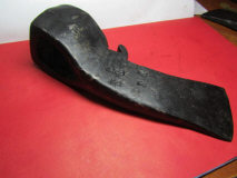 поздний рабочий топор-колун