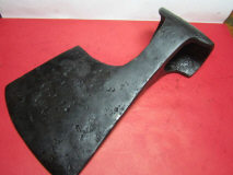 Топор типа VIIIa по А. Кирпичникову