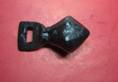 Железный биконусный кистень, тип VI по А. Кирпичникову