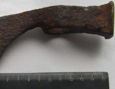 Боевой топор-чекан 15-17 век, до расчистки и консервации