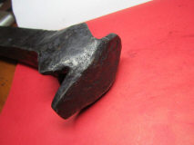 Вырезаный обух топора типа III по А. Кирпичникову