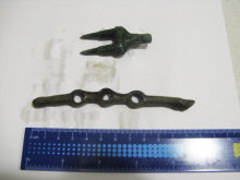 Вилка для пролива втулки бронзового наконечника и псалий