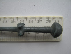 Шпилька-веретено