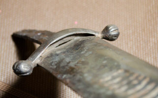 Сабельное перекрестье на мече