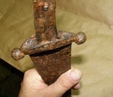 Сабельное перекрестье на мече