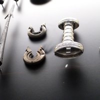 Наконечники ножен и рукоять меча