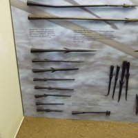 Охотнричьи дроики, наконечники стрел, рыболовные крюки