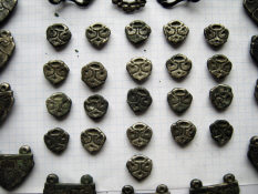 Серебряные поясные бляхи 8-9 в. н. э. Салтово-Маяцкая культура. Хазарский каганат.