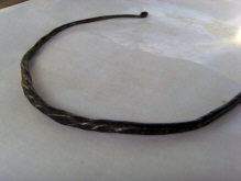 Железная шейная гривна