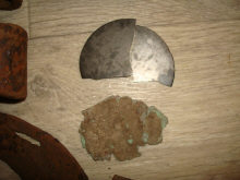 Осколки бронзового зеркала кочевников, медная пластина