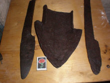 Два ложкаря и наральник от средневековго плуга