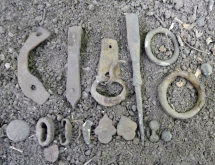 Долотовидный наконечник Киевской Руси. Тип 100 вариант 2 по А. Медведеву. Вторая половина XI, XII век - первая половина XIII в и сопутсвующие находки.