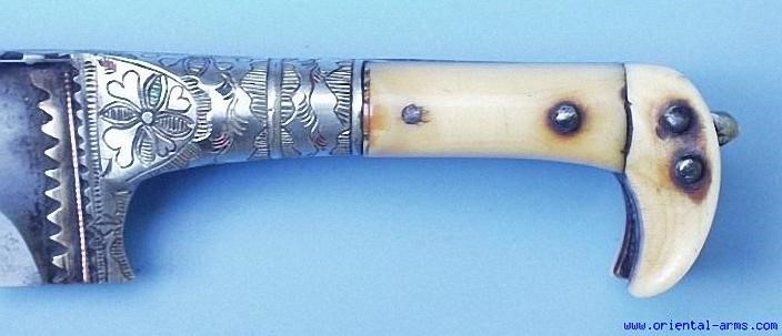 Кинжал чура