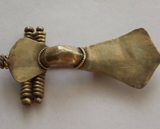 Двупластинчтая серебряная фибула с двойной пружиной