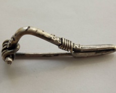 P-образная фибула, III-V век н. э.