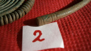 Славянское С-образное височное подвесное кольцо со спиральным окончанием