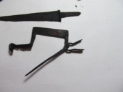 Серп, нож и хазарская фибула