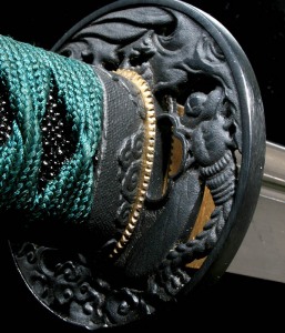 Округлая гардв японского меча