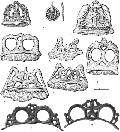 Антропоморфный персонаж между двумя птицами