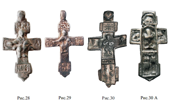 Нательные килевидные кресты XV-XVI вв c изображением Иисуса Христа на престоле