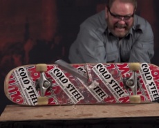 Двуручный меч в работе