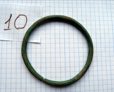 Клад бронзовых браслетов VIII-VI до н.э.