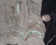 Клад бронзовых изделий культуры Ноуа XIV-XIII вв. до н.э.